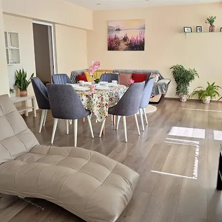 Apartment Grand