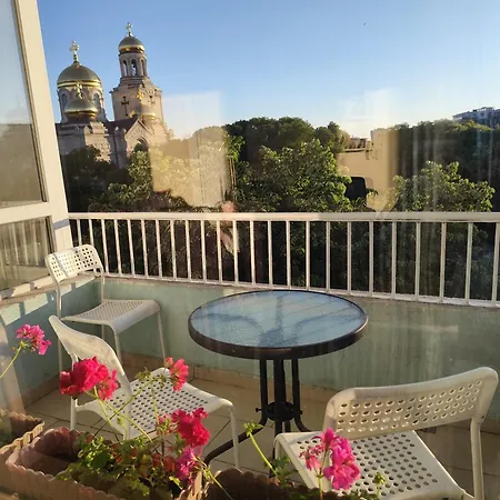 Grand Apartment